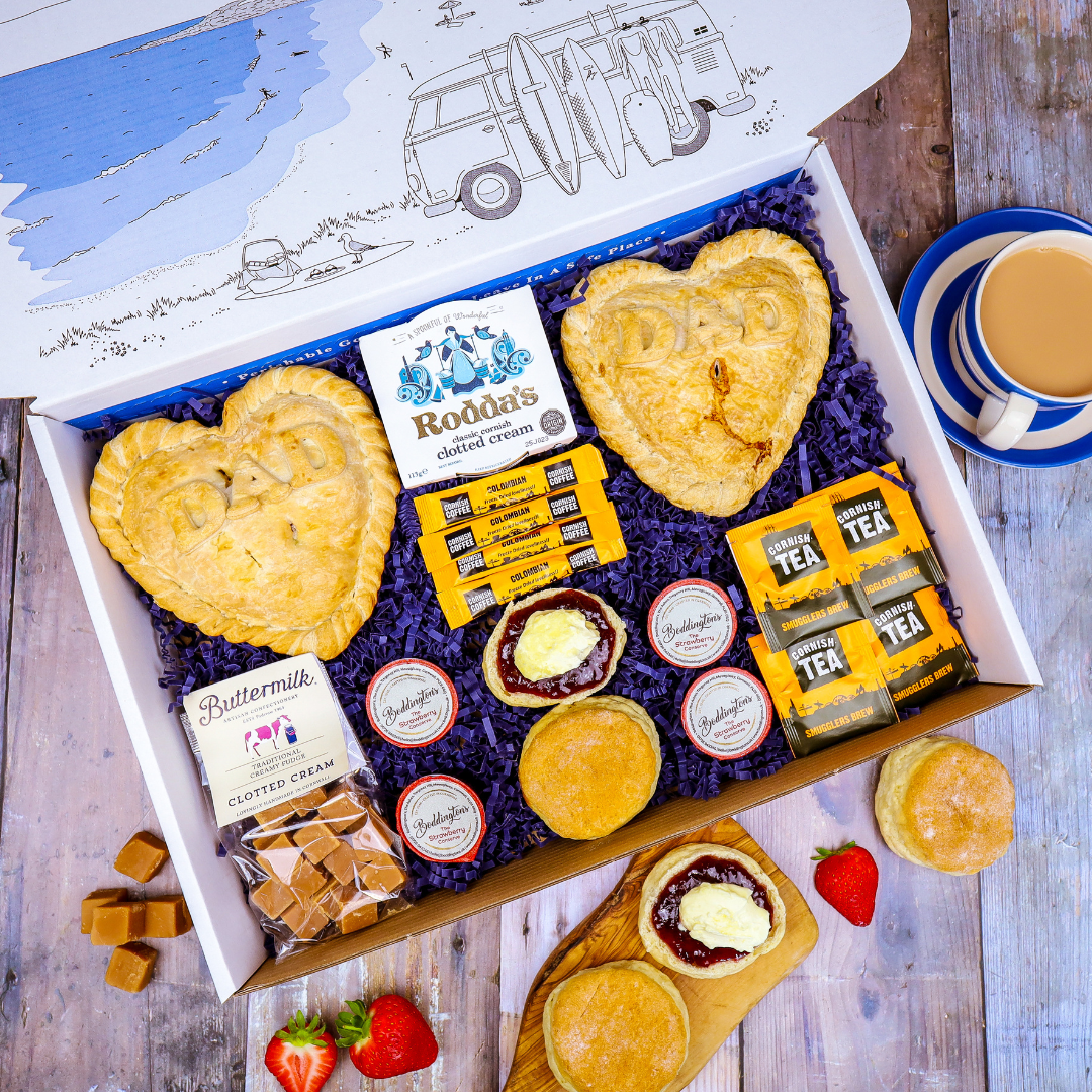 The Large Fathers Day Pasty & Cream Tea Box