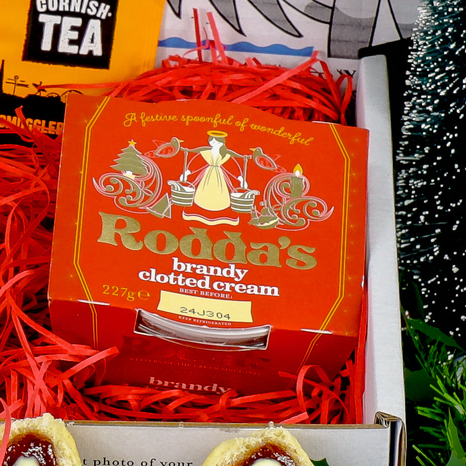 The Mince Pie & Cream Tea Hamper