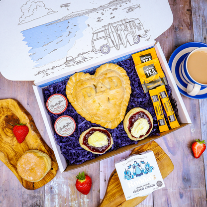 Fathers Day Pasty & Cream Tea Box