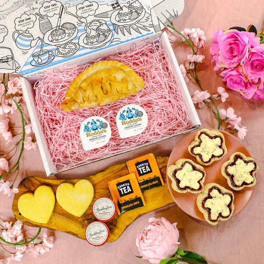 The Mum Pasty & Cream Tea Box